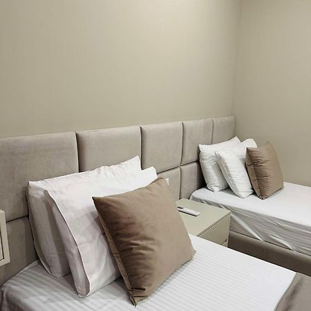 Sea View Apartment Luxury Wlora Zewnętrze zdjęcie