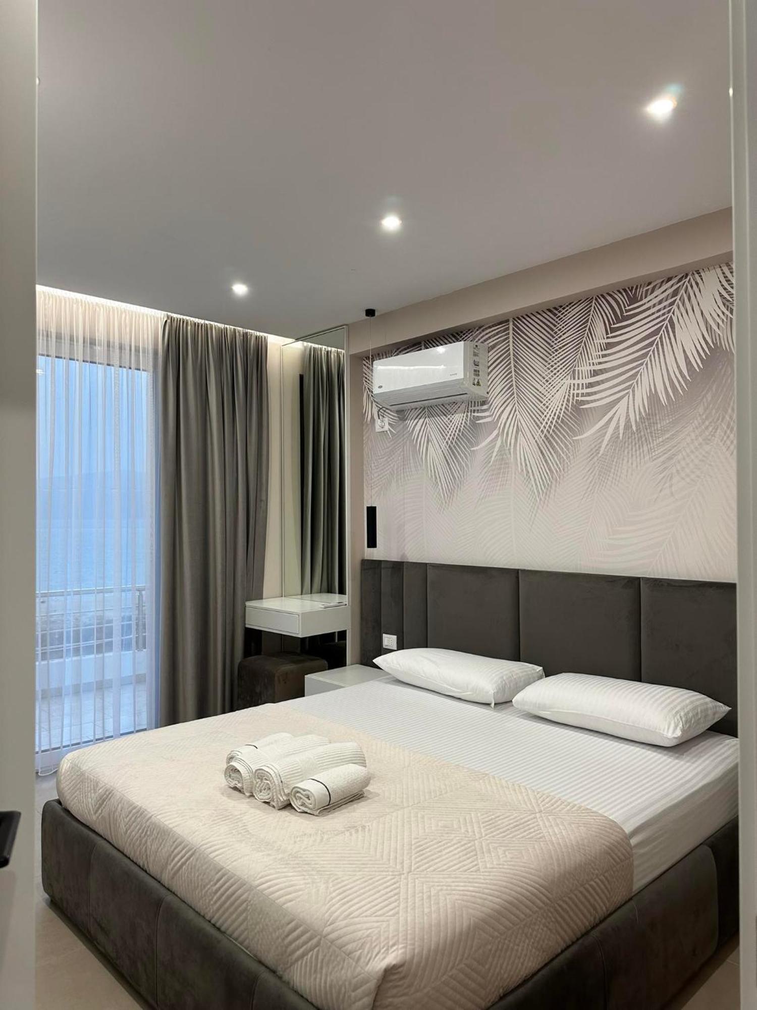 Sea View Apartment Luxury Wlora Zewnętrze zdjęcie