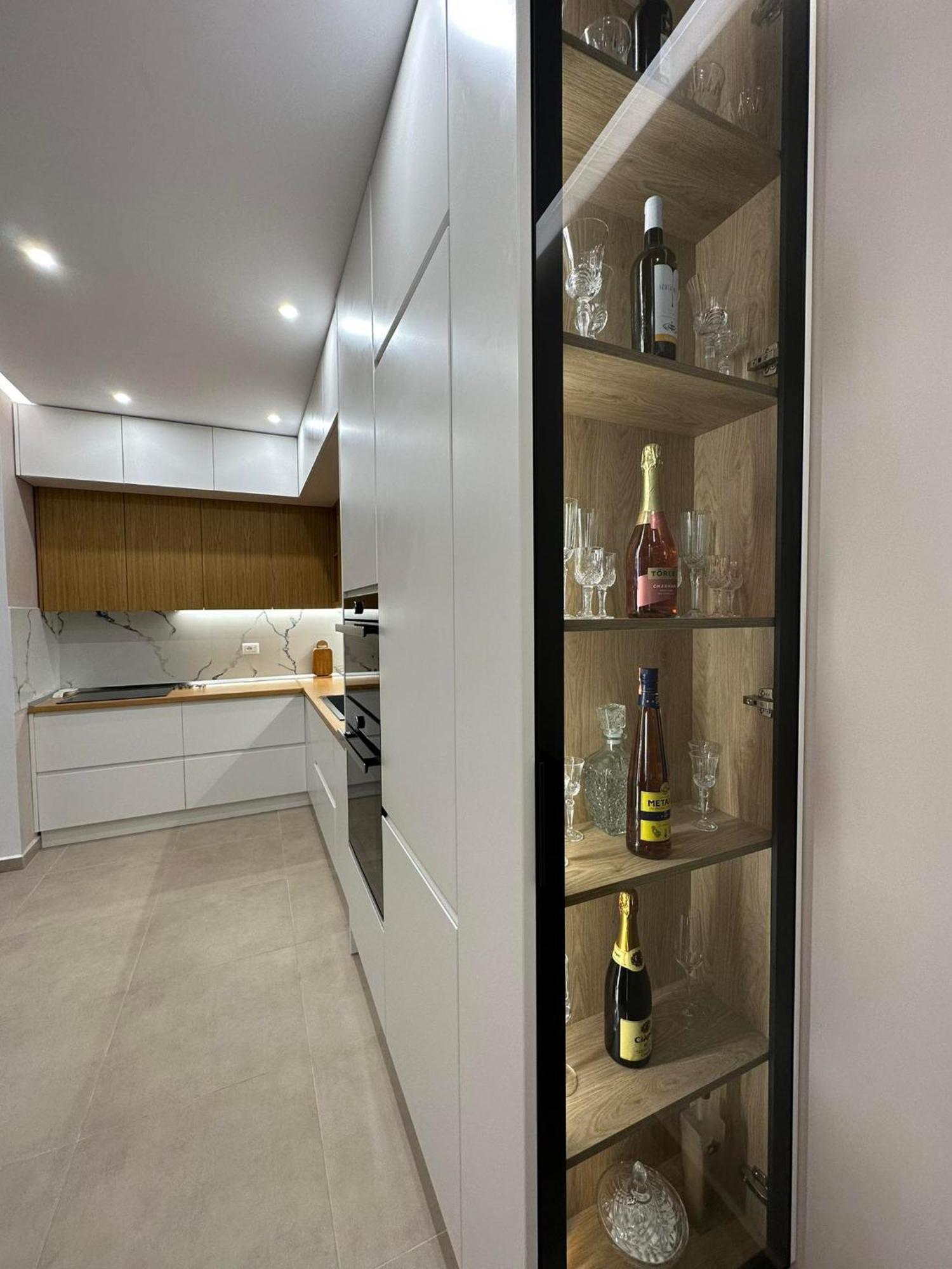 Sea View Apartment Luxury Wlora Zewnętrze zdjęcie