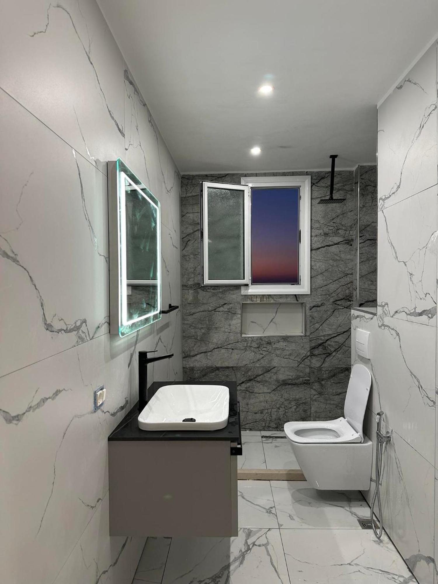 Sea View Apartment Luxury Wlora Zewnętrze zdjęcie