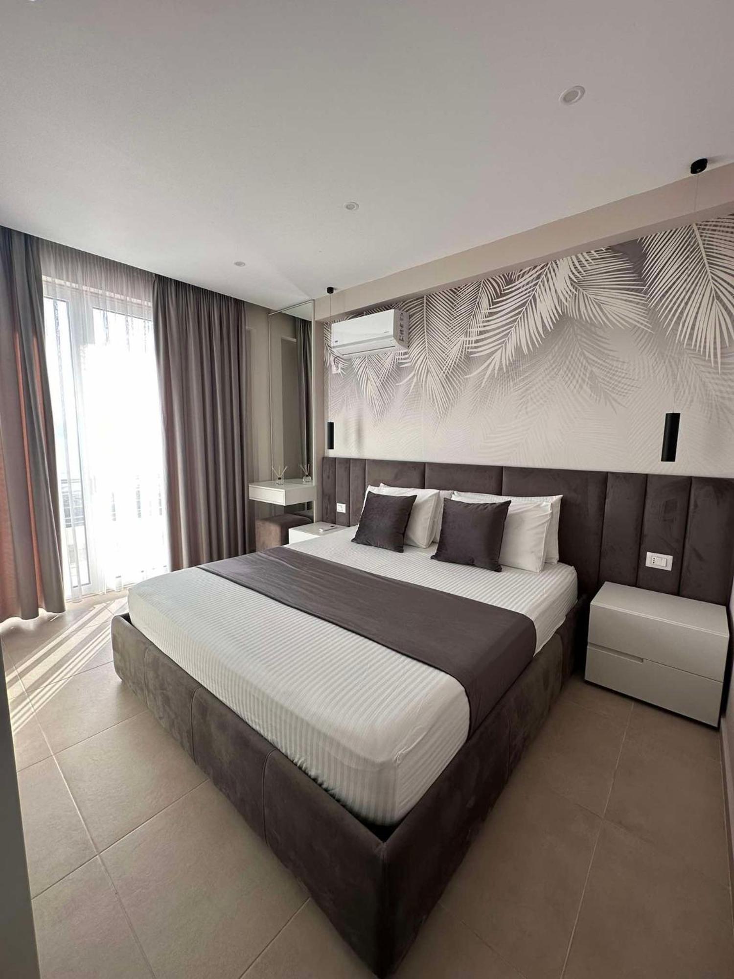Sea View Apartment Luxury Wlora Zewnętrze zdjęcie