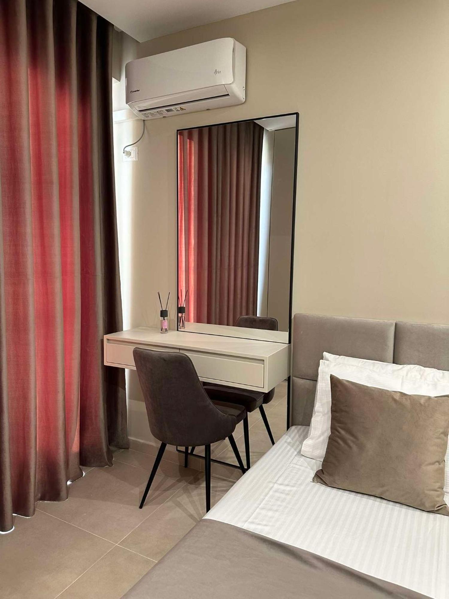 Sea View Apartment Luxury Wlora Zewnętrze zdjęcie