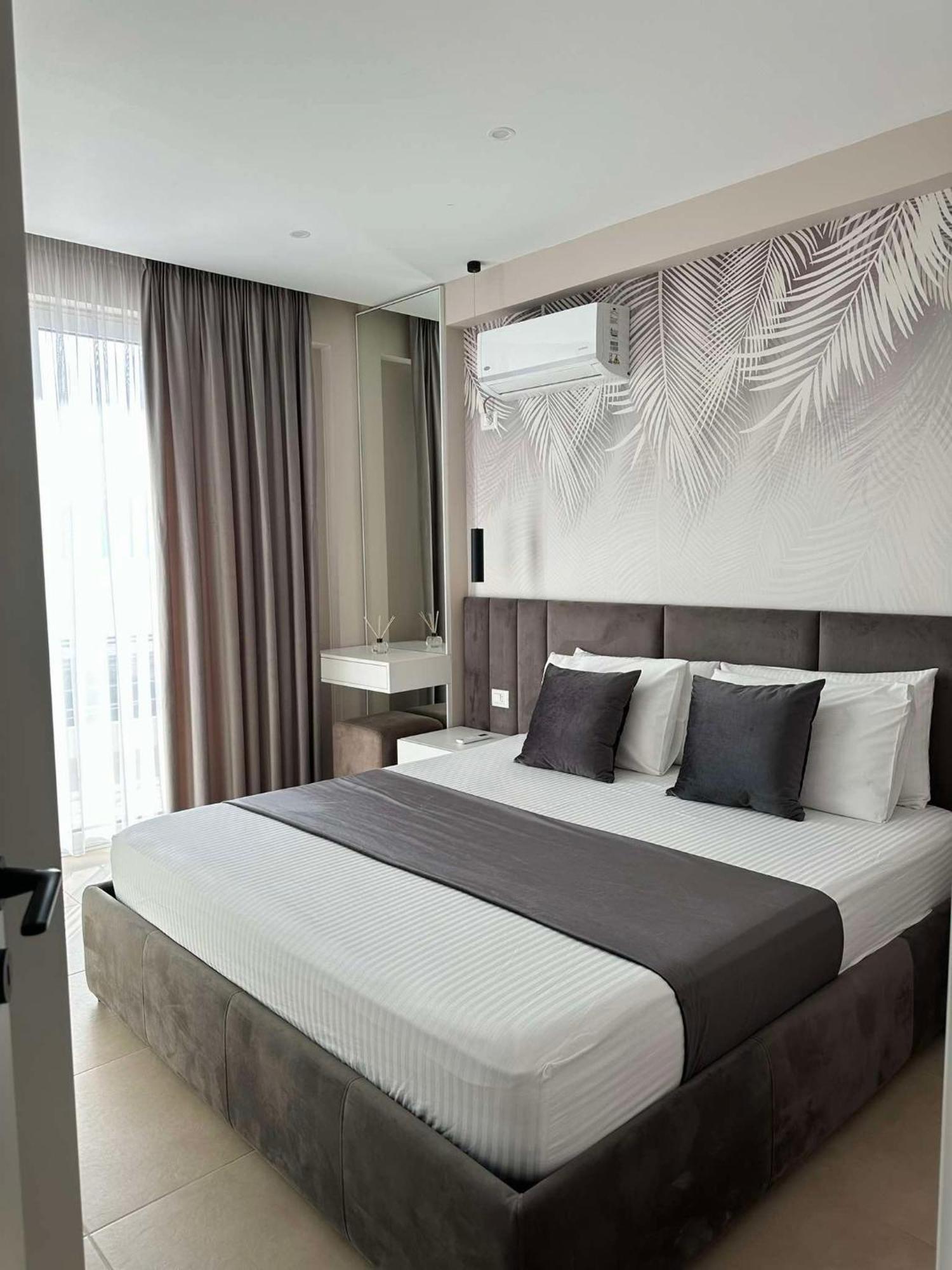 Sea View Apartment Luxury Wlora Zewnętrze zdjęcie