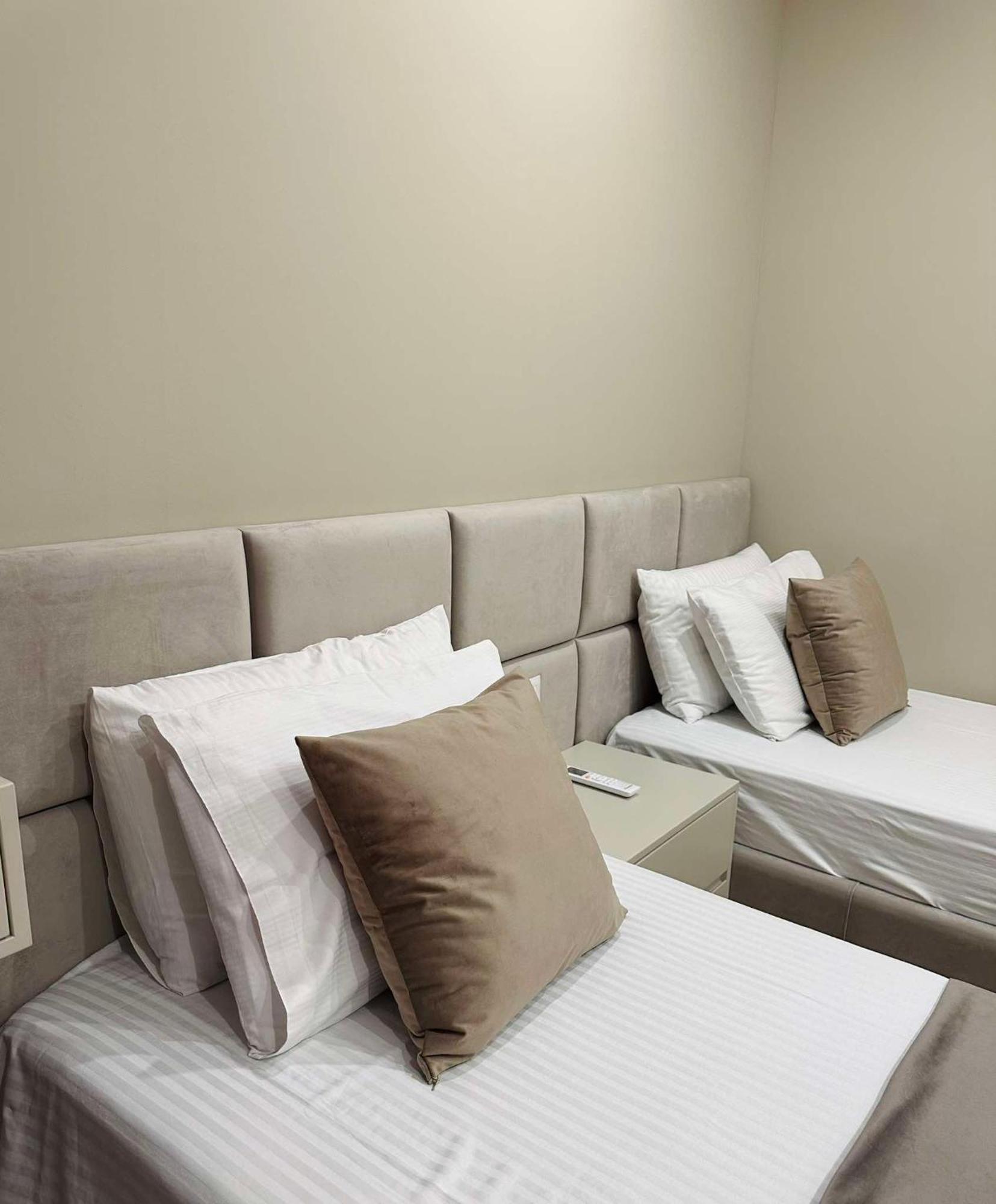 Sea View Apartment Luxury Wlora Zewnętrze zdjęcie